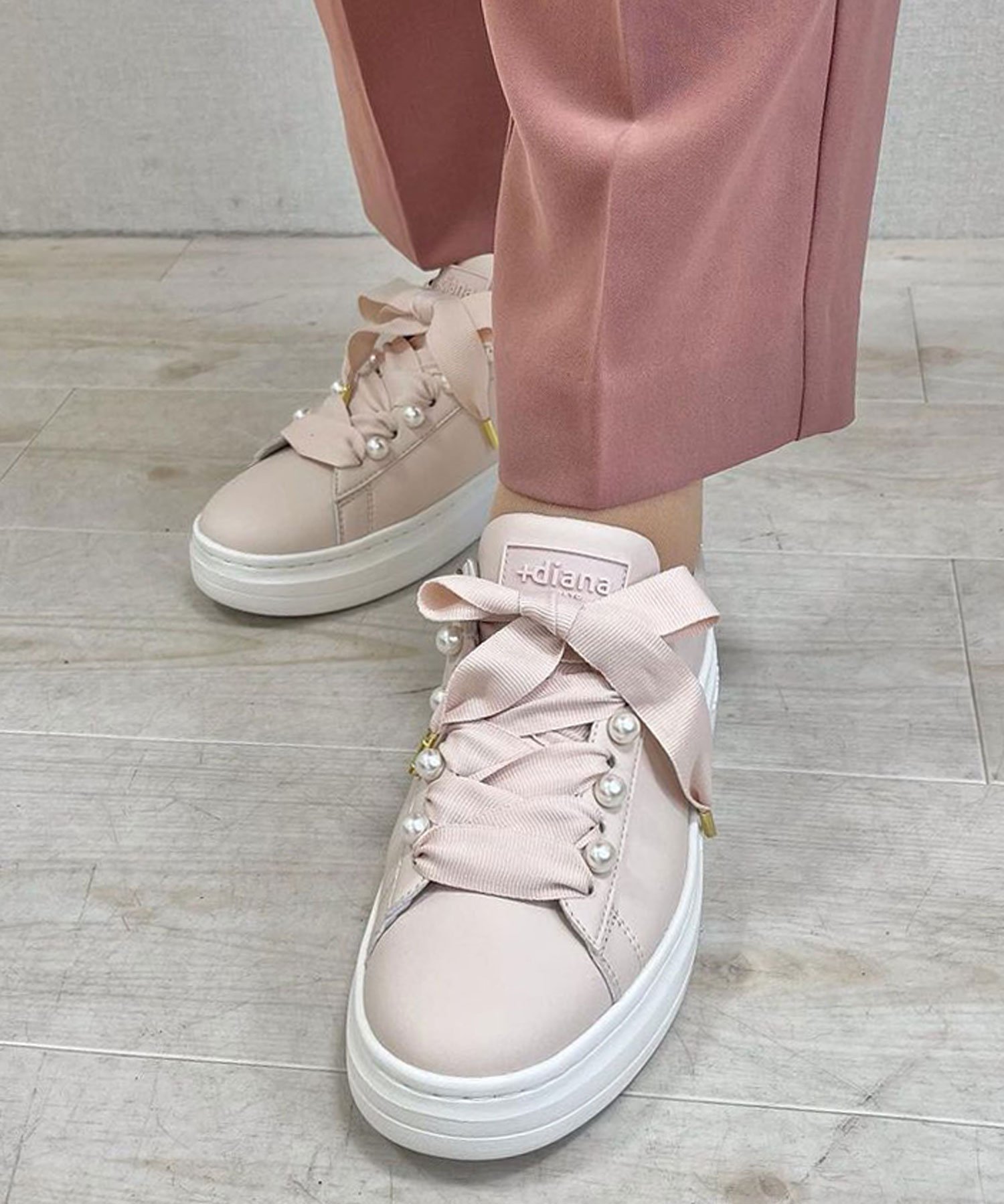 diana｜パールビジュー付きリボンスニーカー | Rakuten Fashion(楽天