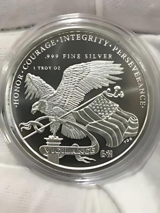 楽天市場】4X ドナルド トランプ 2020 1 オンス .999 シルバー BU