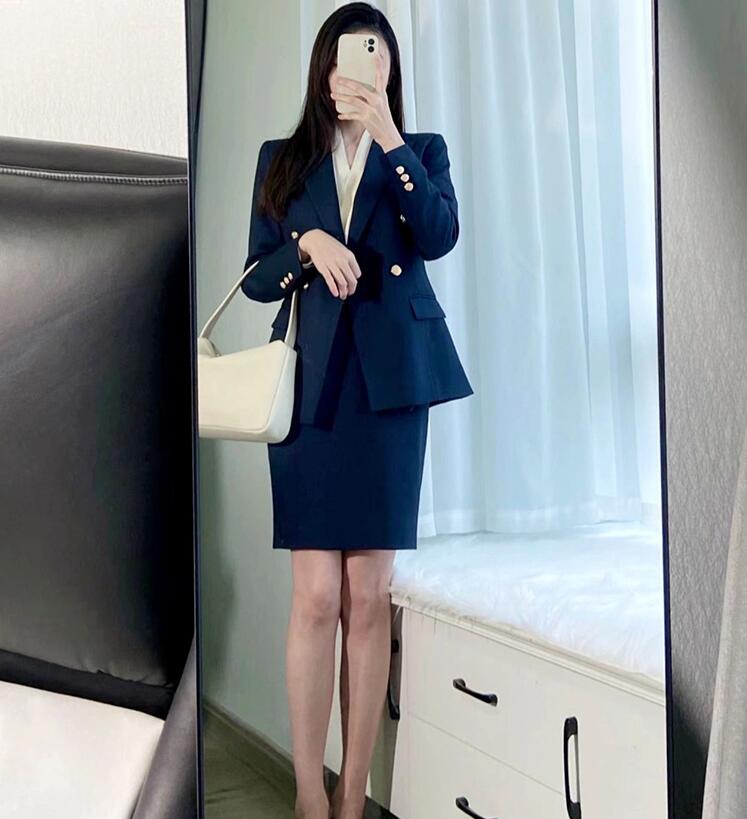 ベイジBeige,スカートスーツ2ジャケット紺EPOCANAYIアナイエポカ組曲