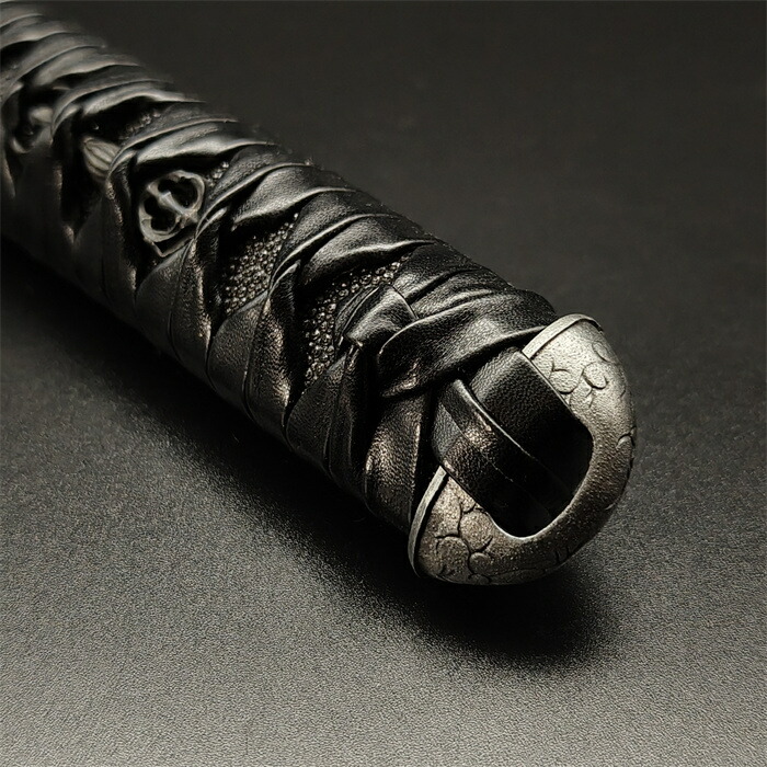 楽天市場】日本刀装具 刀柄 唐草縁頭 三鈷杵目貫 目釘付 居合刀用 新品