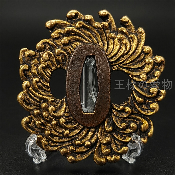 楽天市場】日本刀装具 刀鍔 金菊図 銅地 金工 細工 鍔 つば 居合用