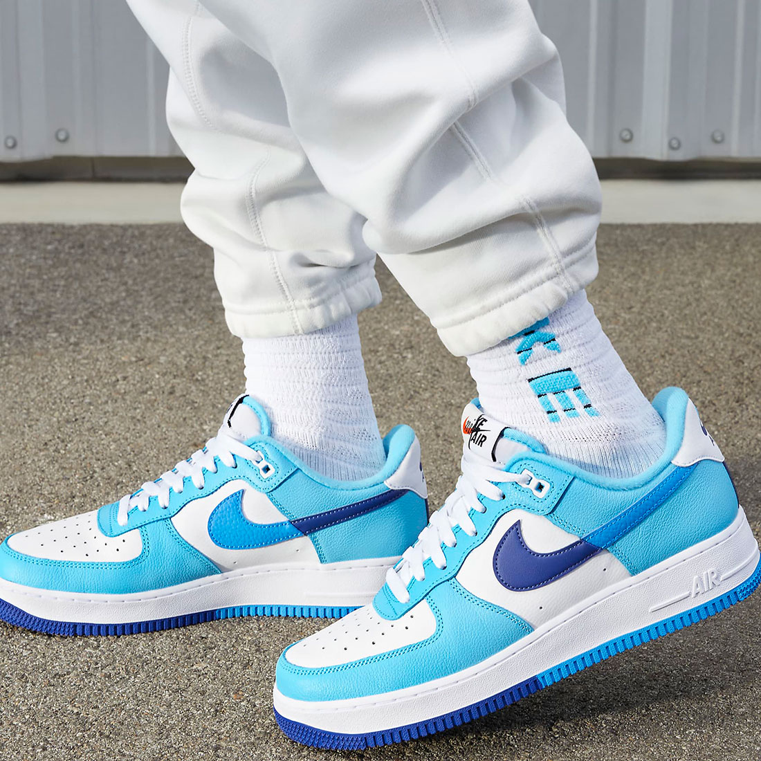 楽天市場】ナイキ エア フォース 1 '07 LV8 NIKE AIR FORCE 1 '07 LV8