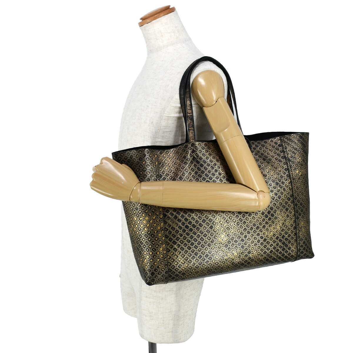 楽天市場】ボッテガヴェネタ BOTTEGA VENETA イントレッチオ