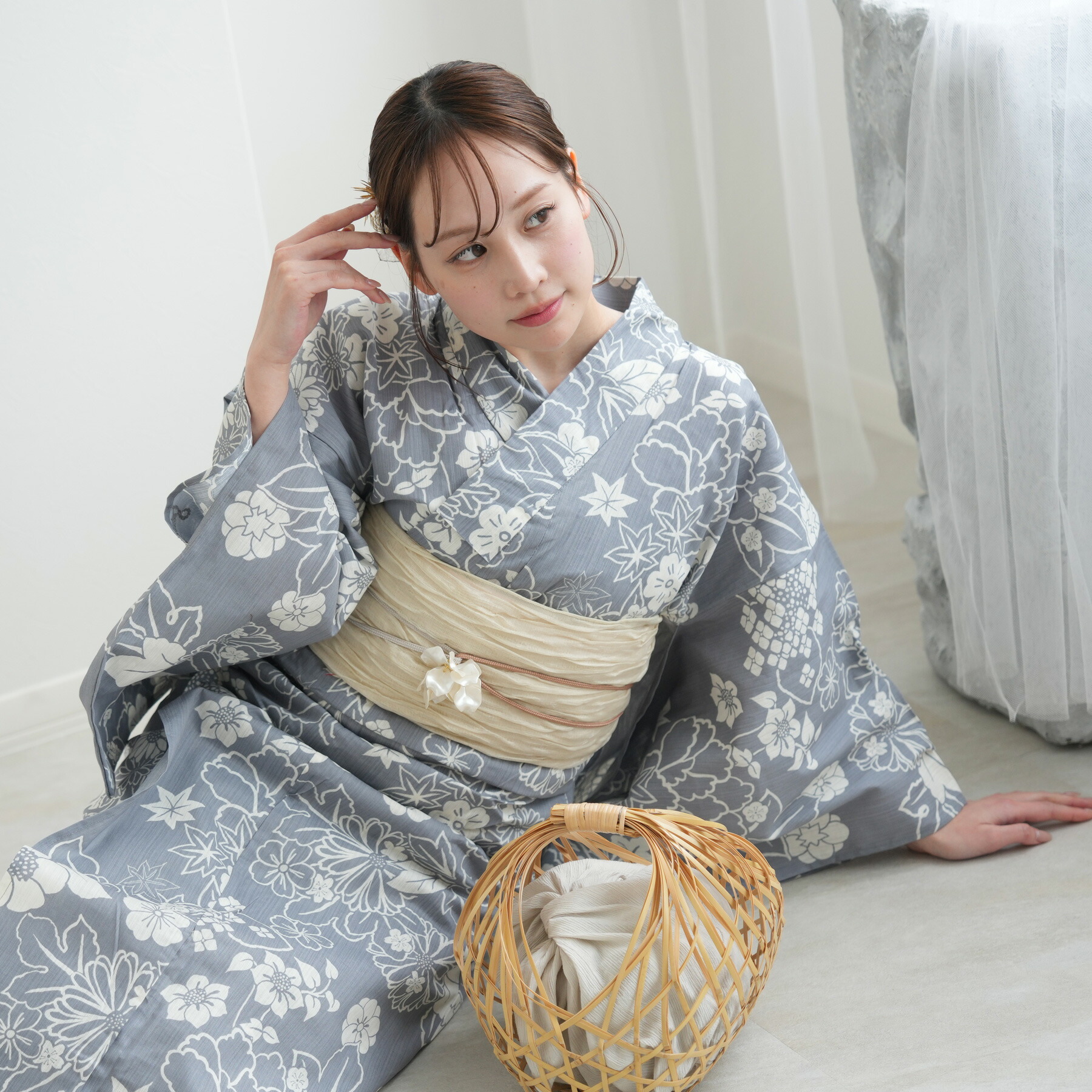 楽天市場】【utatane 高級変わり織 浴衣3点セット 上品グレーの古典花