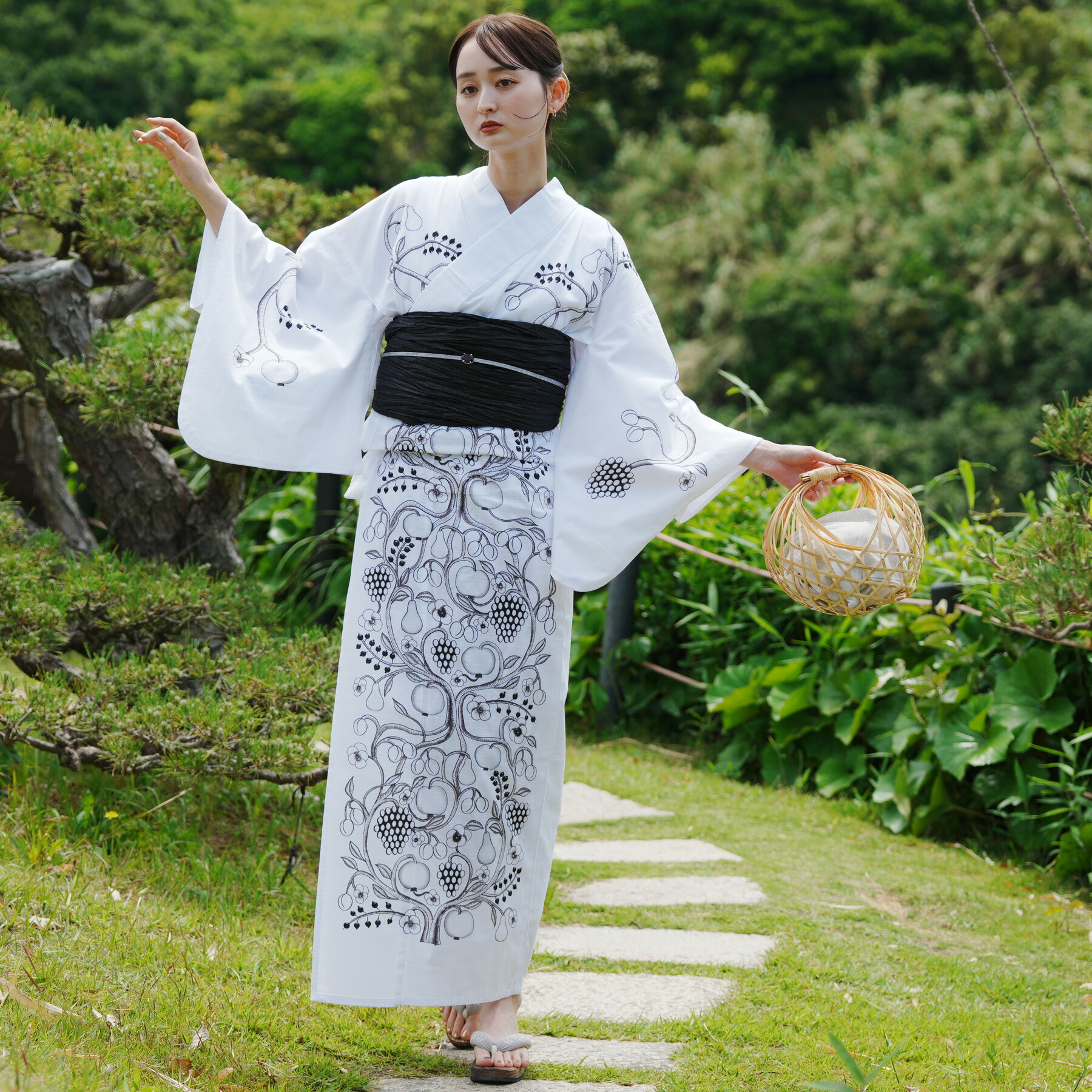 楽天市場】【utatane×Kuovi（クオヴィ）高級変わり織 絵羽浴衣3点