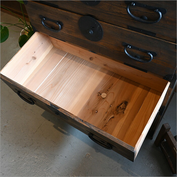 楽天市場】迫力ある金具が魅力的 和箪笥 リメイク品 4段 幅82cm