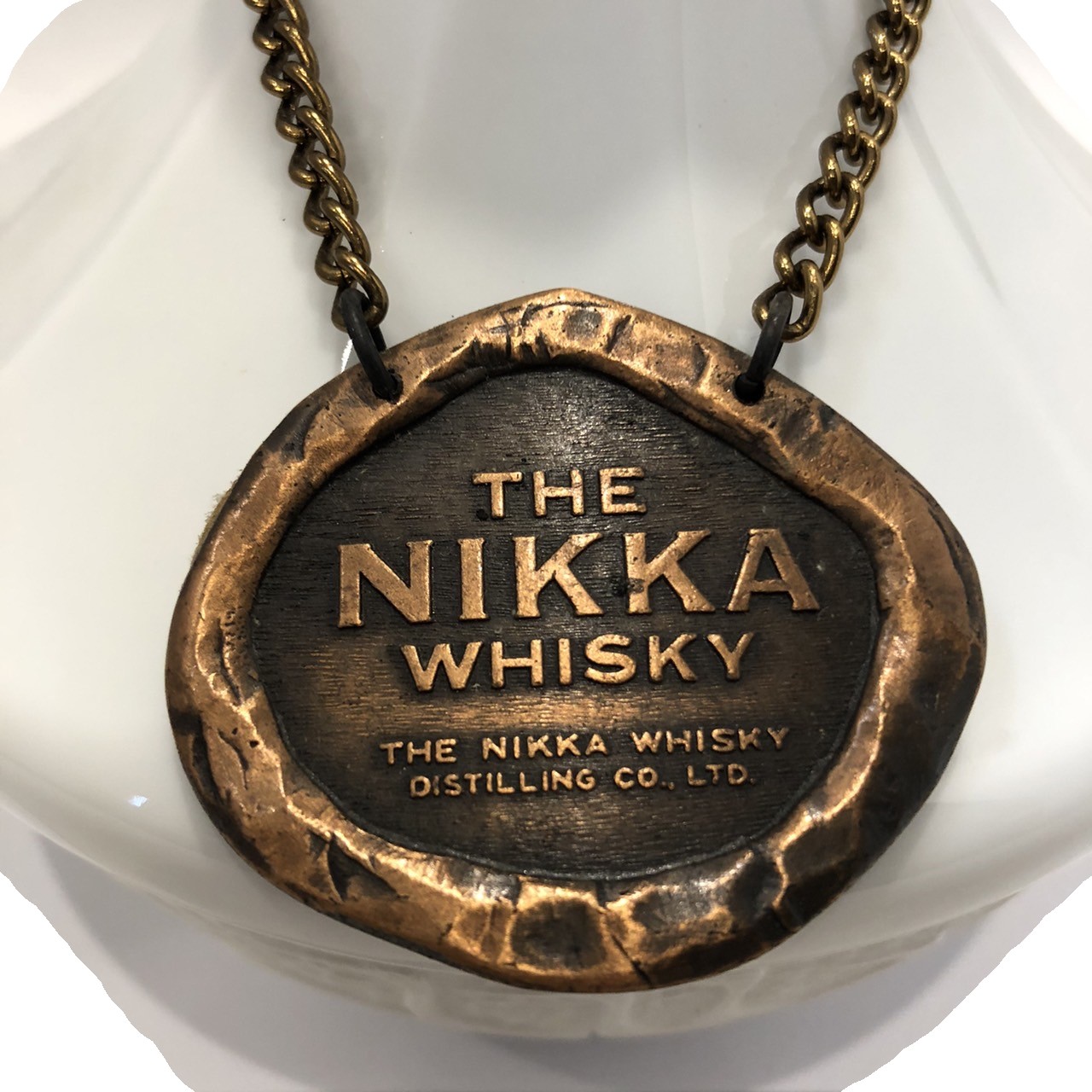 楽天市場】ニッカウィスキー「鶴」白陶器ボトルNIKKA ”TSURU”White