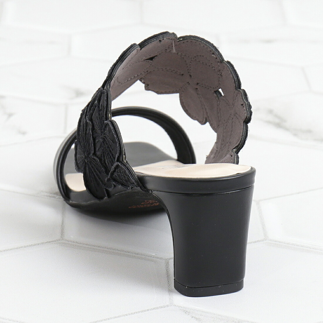 楽天市場】フラワー刺繍ミュールサンダル／アルテミス by ダイアナ