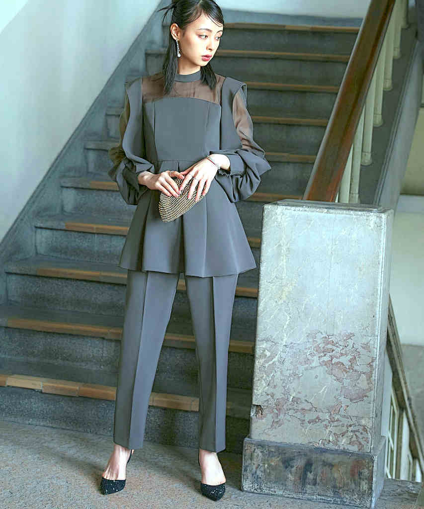 楽天市場】スリットスリーブペプラムトップス＆テーパードパンツ