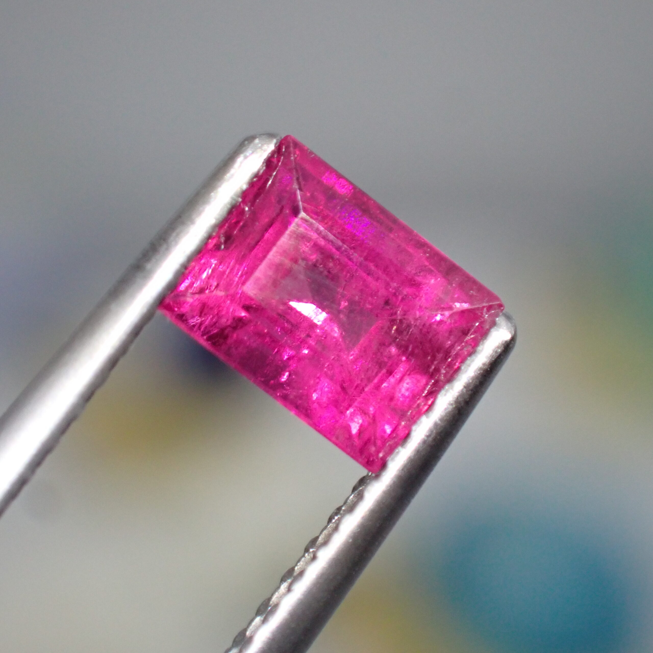 ソーティング付☆ルベライトトルマリン 0.972ct | 宝石つむり