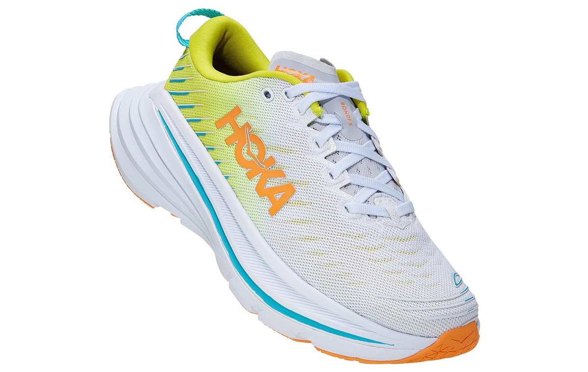 HOKA ONE ONE】最大級のクッションにカーボンプレートを搭載したロード