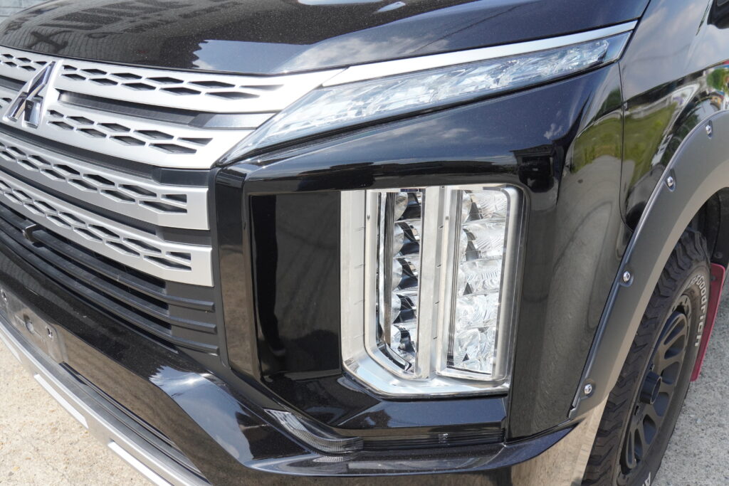 デリカD:5 人気施工！ラプターライナー塗装 下廻りロアパネル粗目で