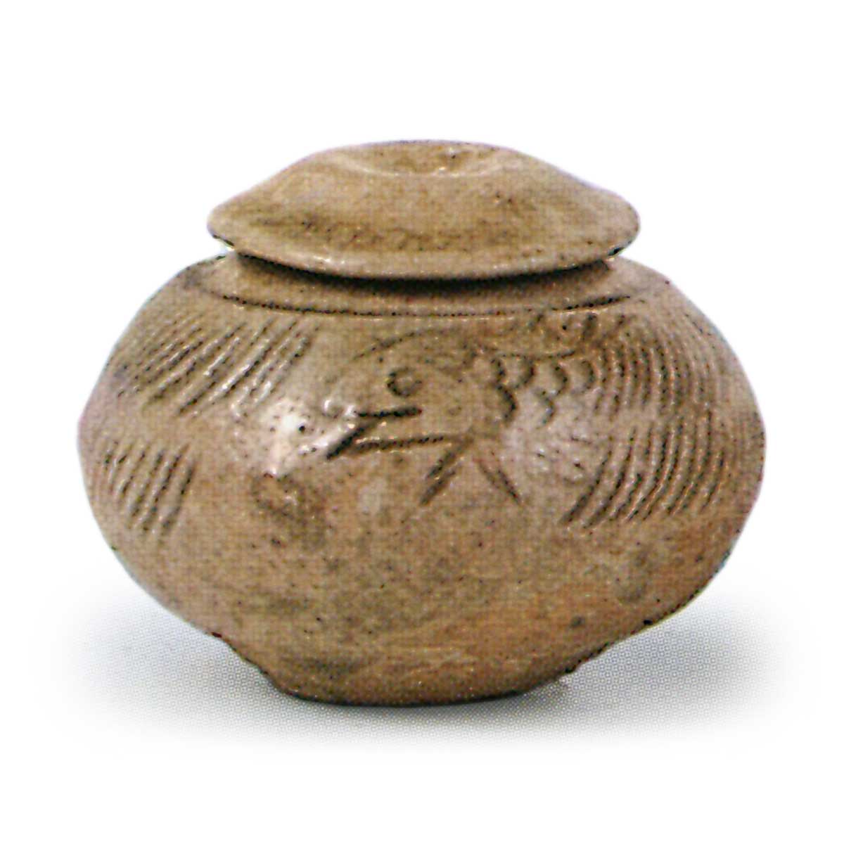 瀬戸 灰釉合子 | 鶴田 純久の章 お話