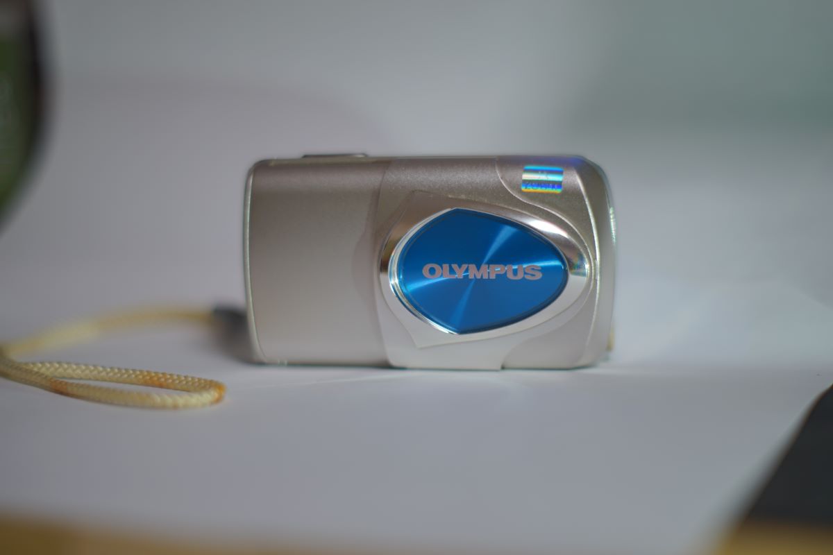 オールドコンデジ独歩】OLYMPUS時代の骨董品 μ-10 digital をポケット