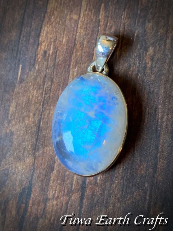 高品質大ぶりブルームーンストーン ペンダントトップ＊ヒーリング