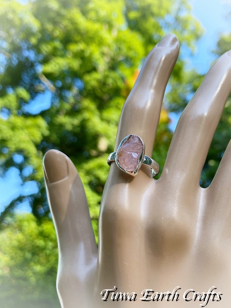1点もの 高品質 モルガナイト原石 指輪リング 17号 シンプル☆ピンク
