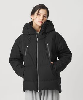 ビューティー＆ユース ユナイテッドアローズのダウンジャケット