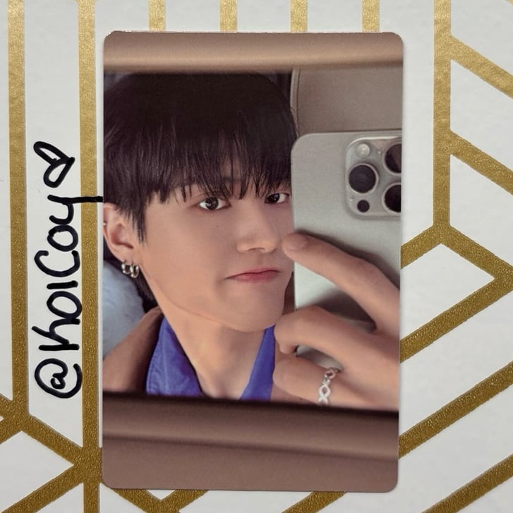 ATEEZ Hongjoong Hello82 Hug ver. Photocard | Mercari