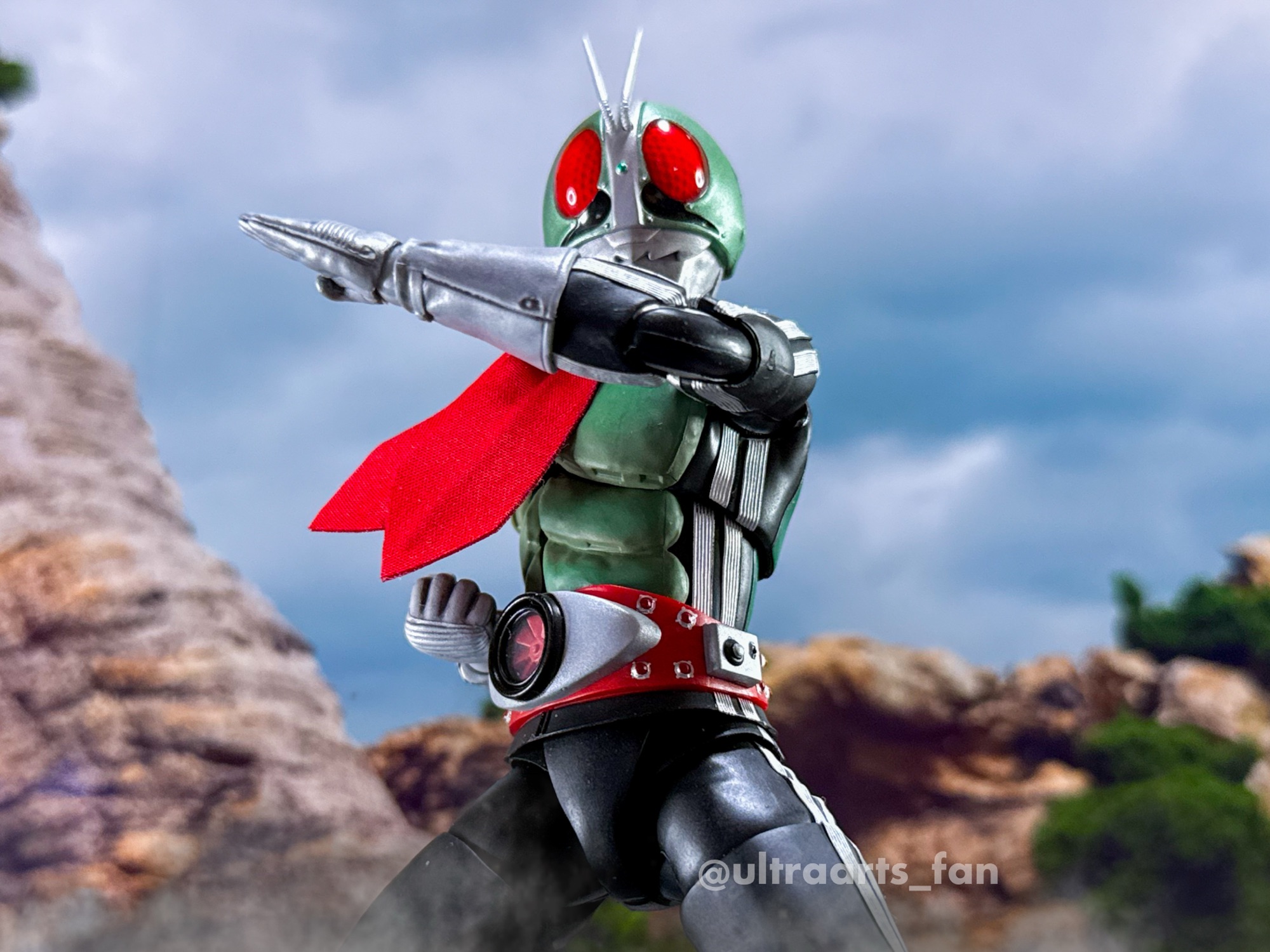 簡易レビュー】S.H.Figuarts 真骨彫製法 仮面ライダー新1号 栄光の昭和