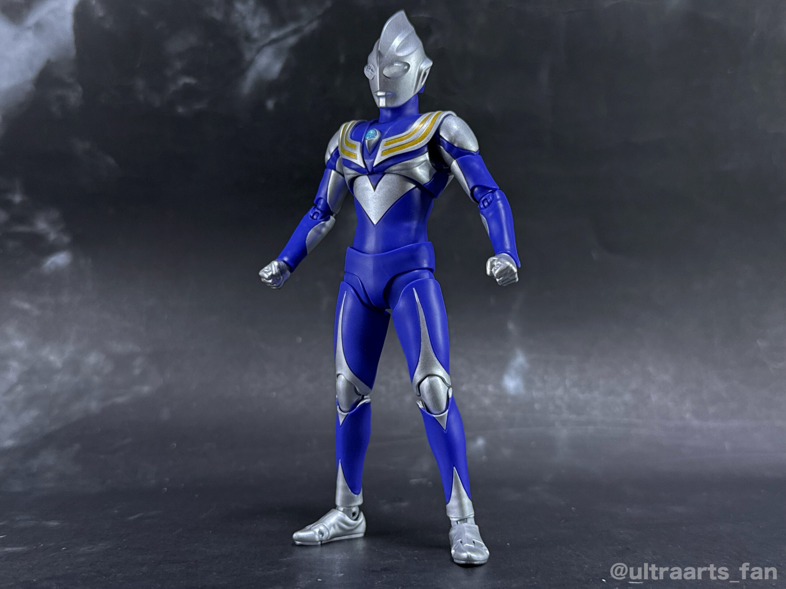 簡易レビュー】S.H.Figuarts 真骨彫製法 ウルトラマンティガ スカイ