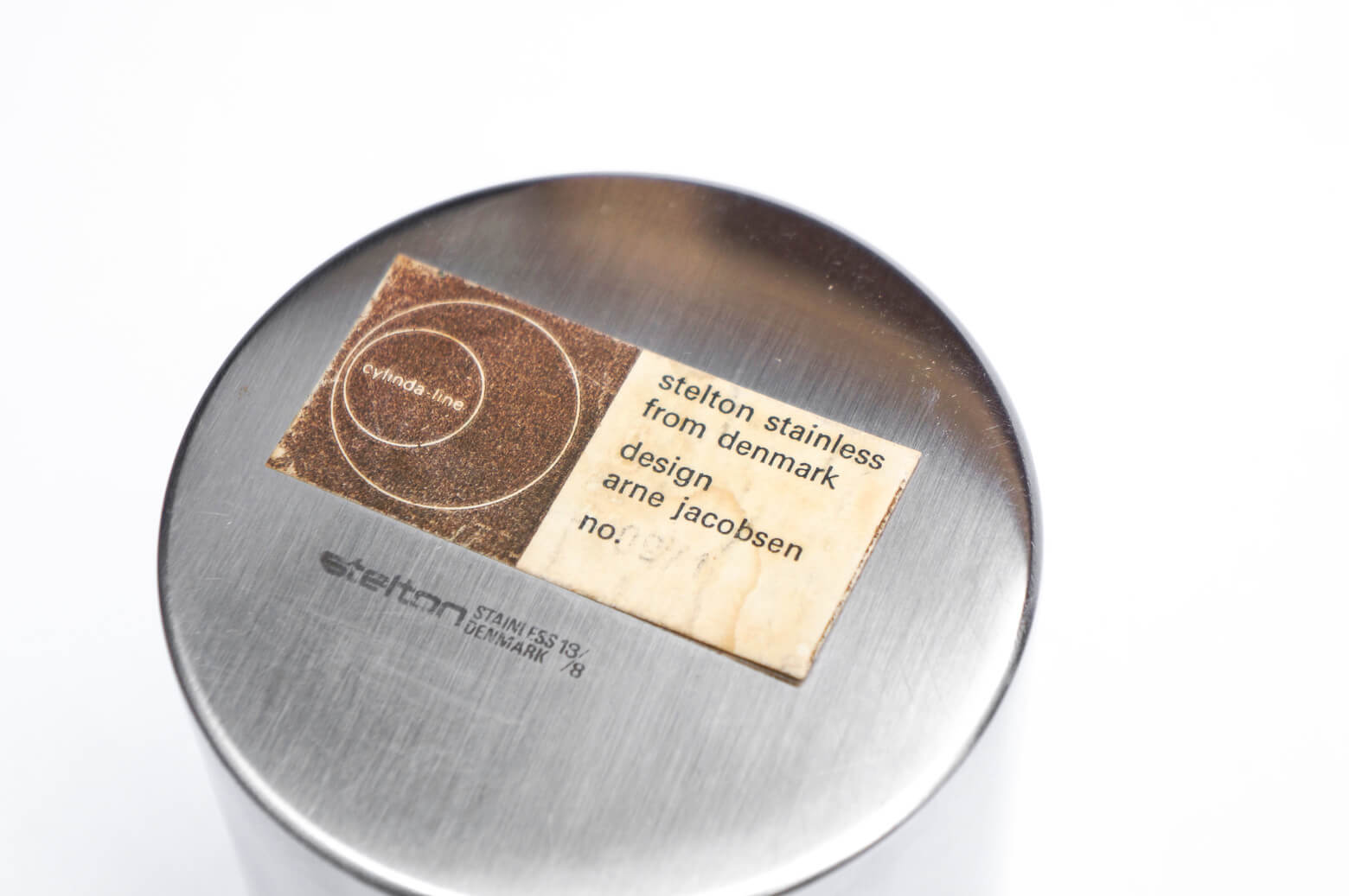 ステルトン シリンダライン リボルビング アッシュトレイ 灰皿 アルネ