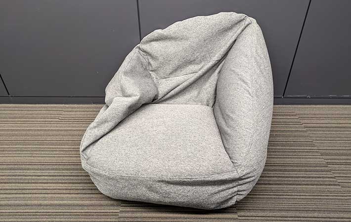 買ってよかった」 無印良品の『空気でできたソファ』は本当に快適なの