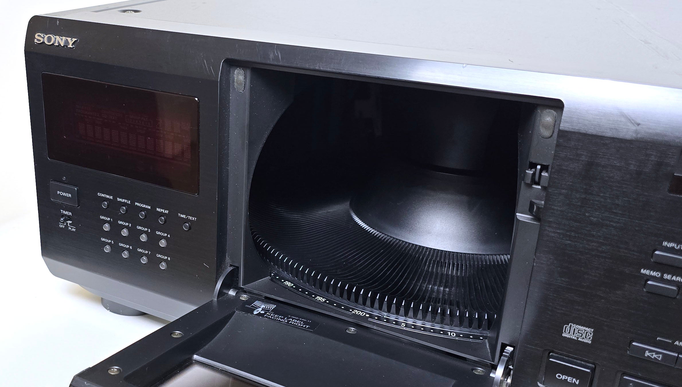 Sony CDP-CX250 MegaStorage 200 CD Changer Player – VCR-DVD.com