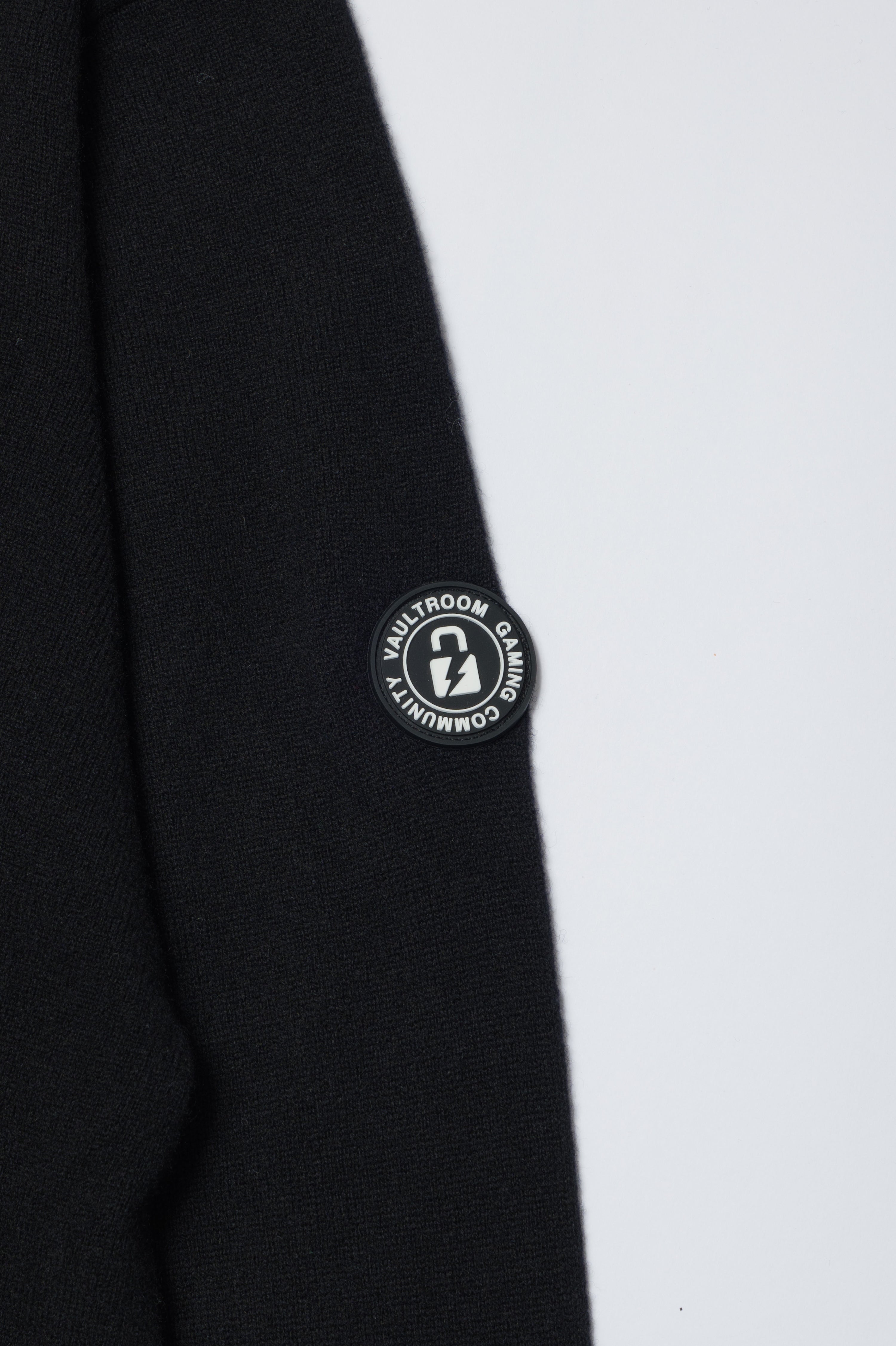 VAULTROOM ROUND NECK CARDIGAN / BLACK