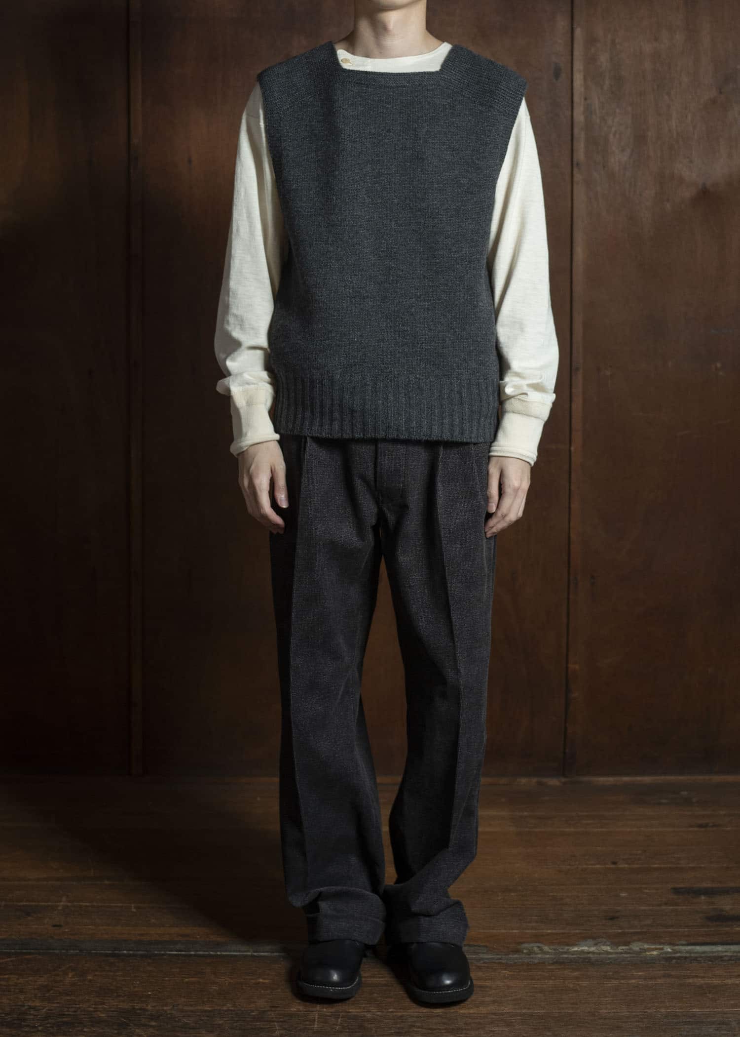 Taiga Takahashi Lot.528 ARC Vest CHARCOAL – VISION OF FASHION