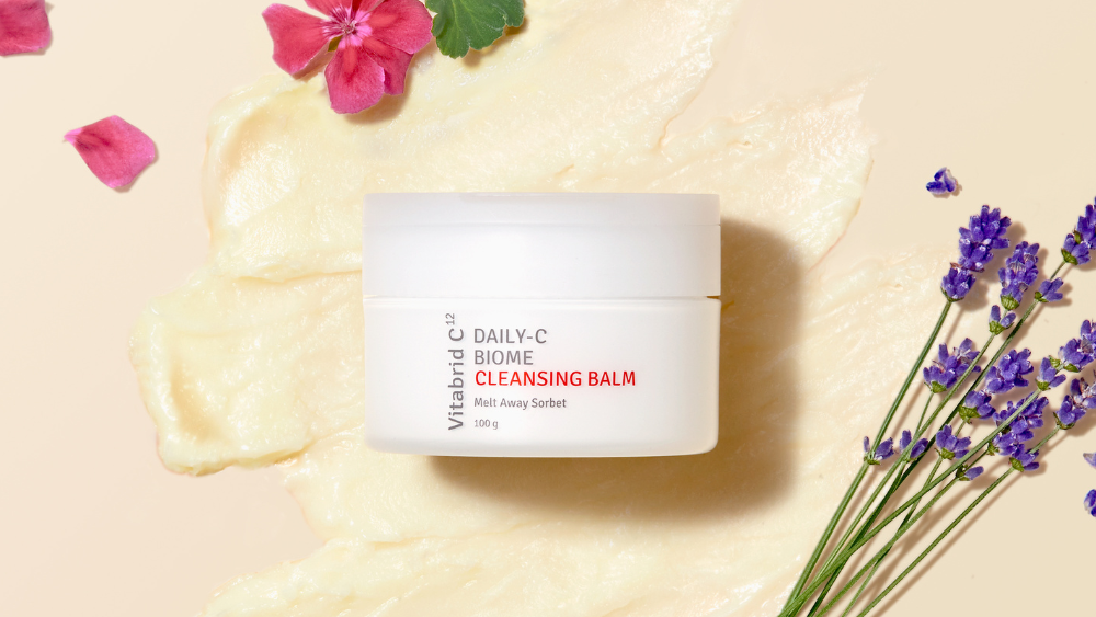 酵素成分で一層クリアなつるんと素肌へ。クレンジングバームが