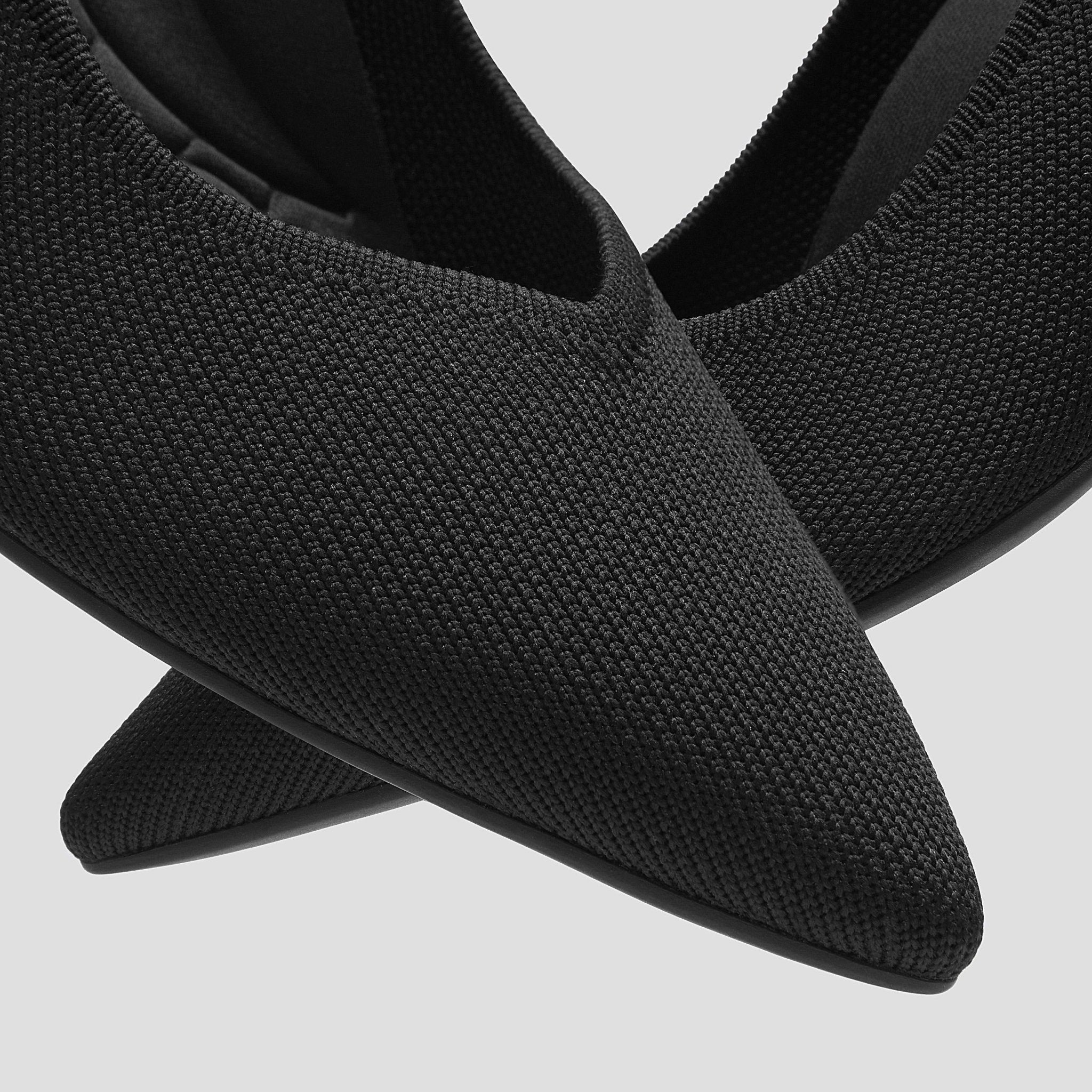 Scarlett] ポインテッドトゥ キトゥンヒール パンプス – VIVAIA JAPAN