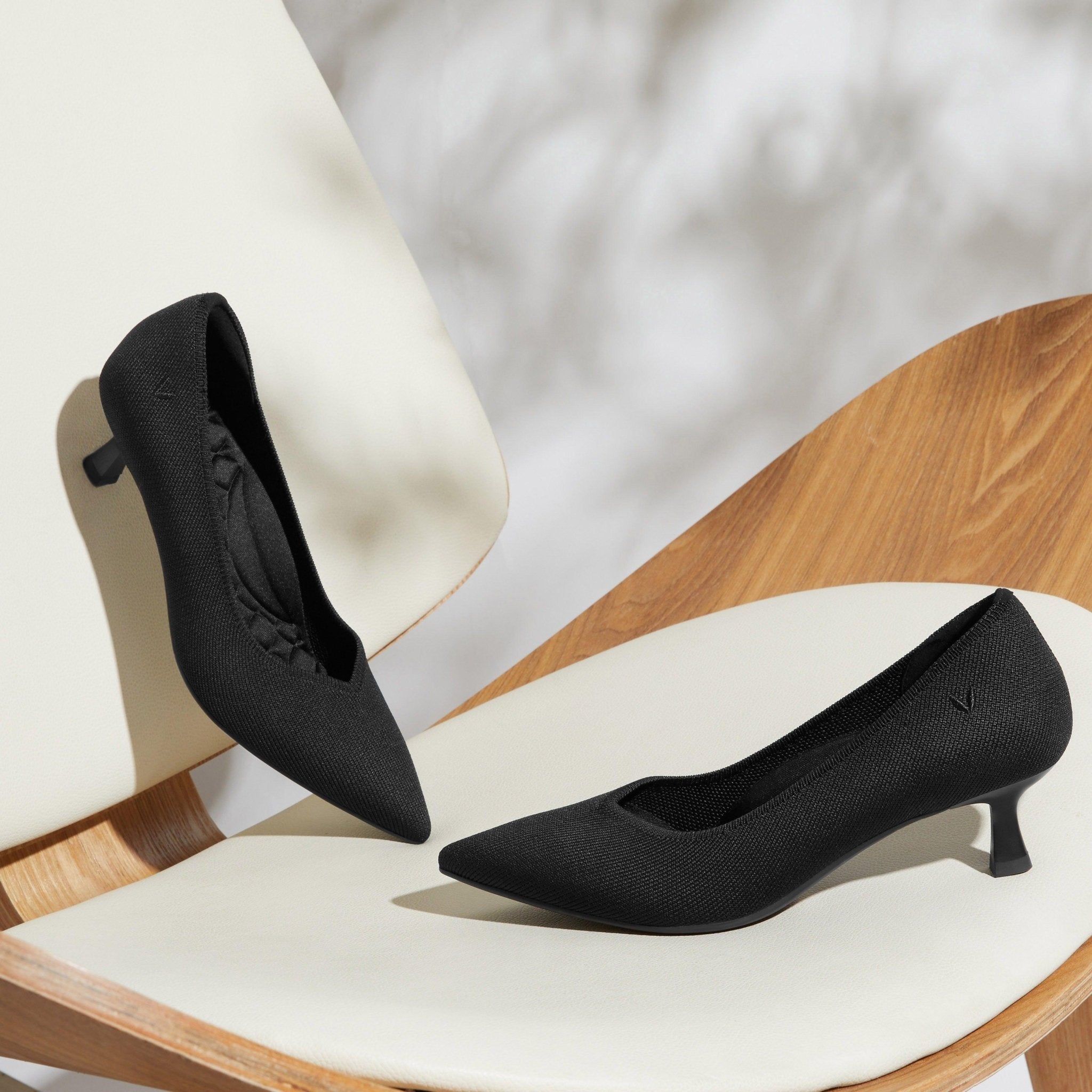 Scarlett] ポインテッドトゥ キトゥンヒール パンプス – VIVAIA JAPAN