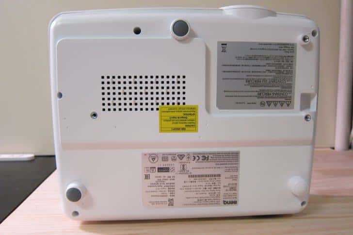 BenQ MH530 フルHDプロジェクター、お手軽価格の高解像プロジェクター