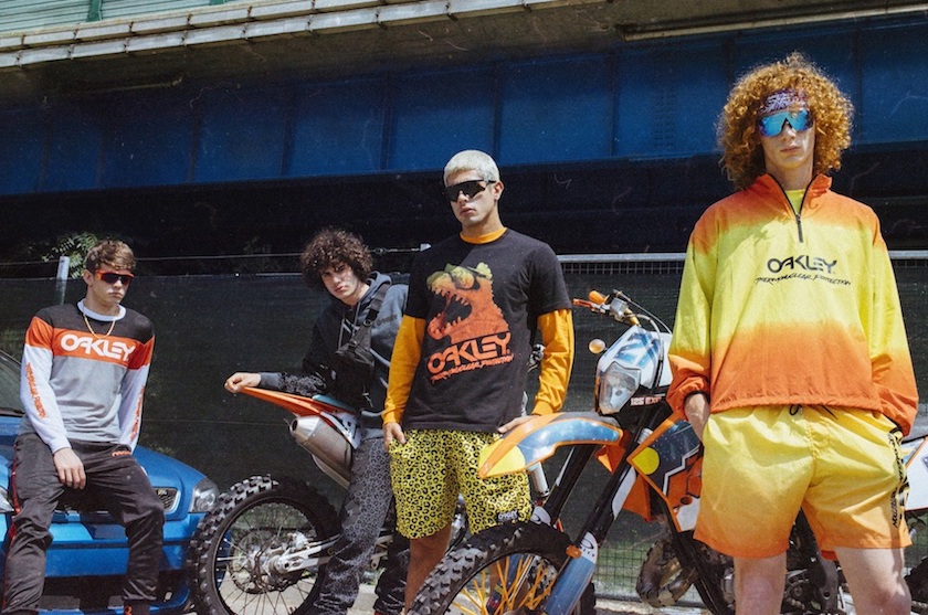 オークリーの注目コラボ第2弾は、'90s色全開！ 歴史的な名作サングラス