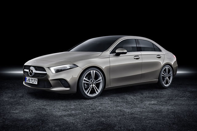 メルセデス・ベンツAクラス セダン 内装・外装など25枚 【画像・写真