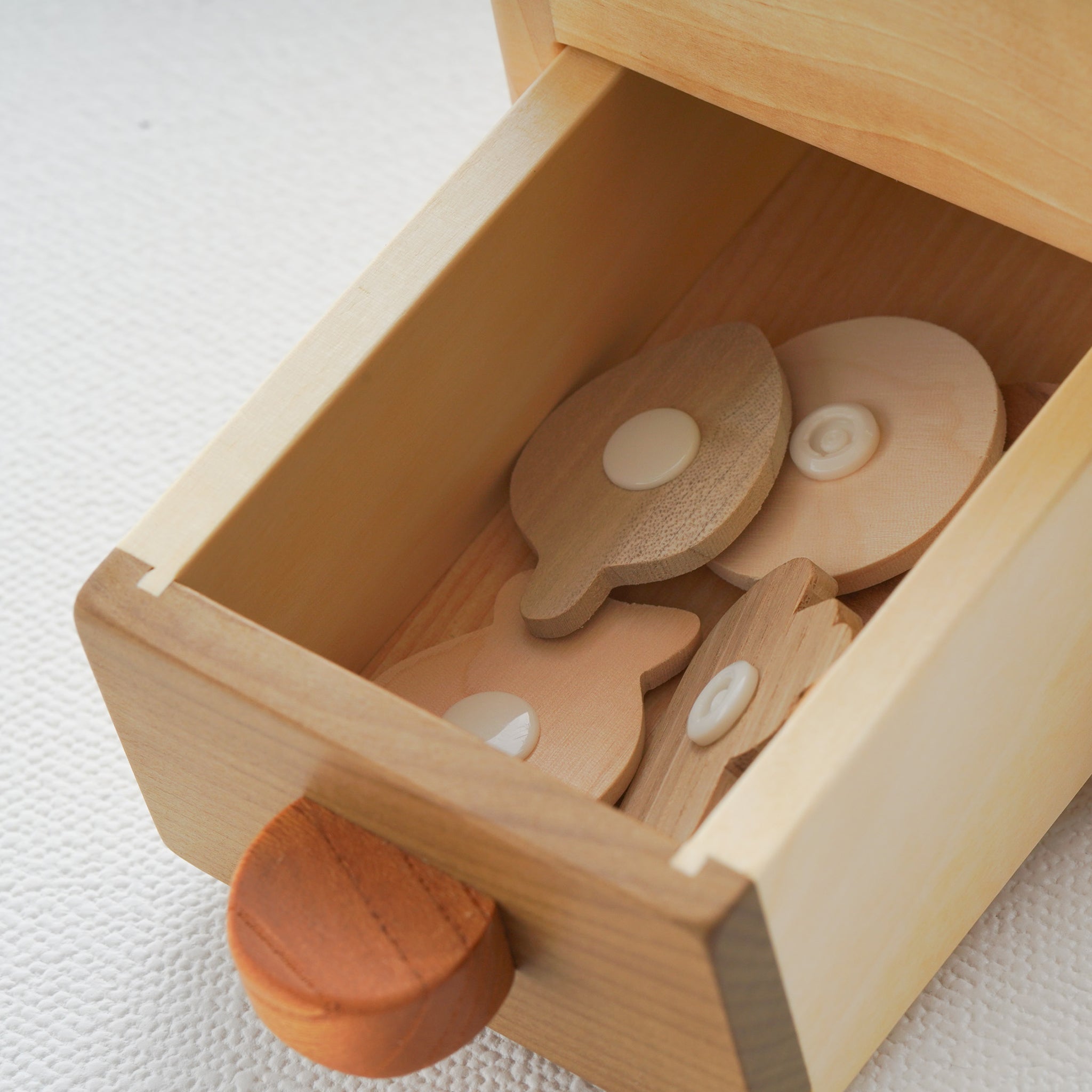 2023年グッドトイ受賞 パチンと宙を飛ぶおはじきに夢中 – なかよし