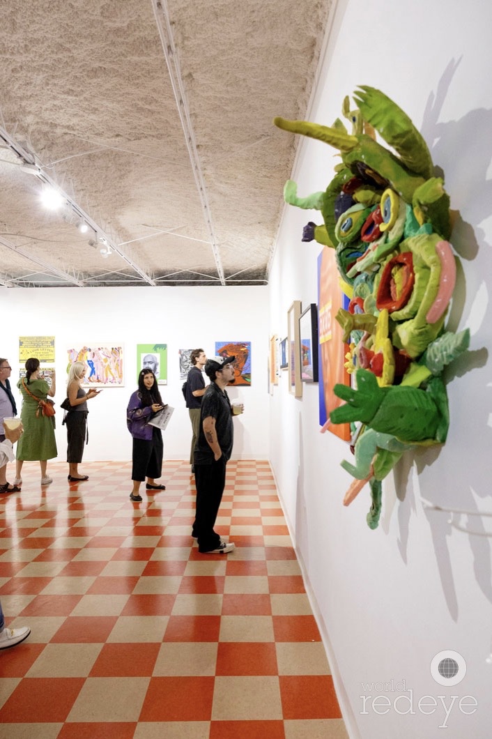 Dále Zine & Shepard Fairey's Subliminal Projects Present Handle