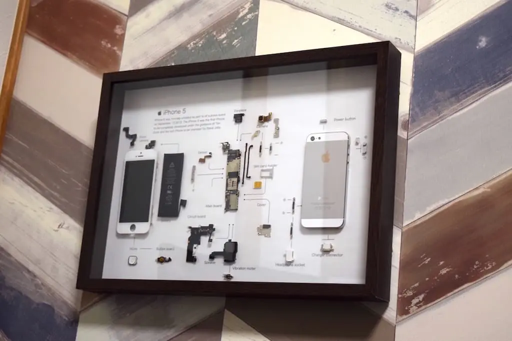 DIY】iPhone標本アートの作り方(自作)｜使わなくなったiPhone 5を分解