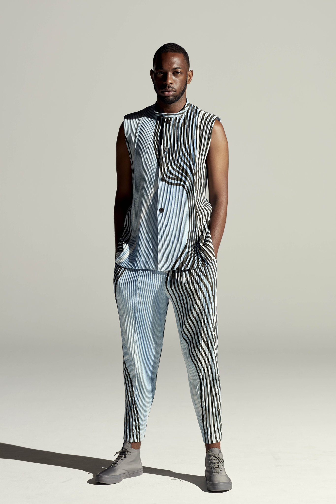Homme Plissé Issey Miyake Men's Spring 2022 [PHOTOS]
