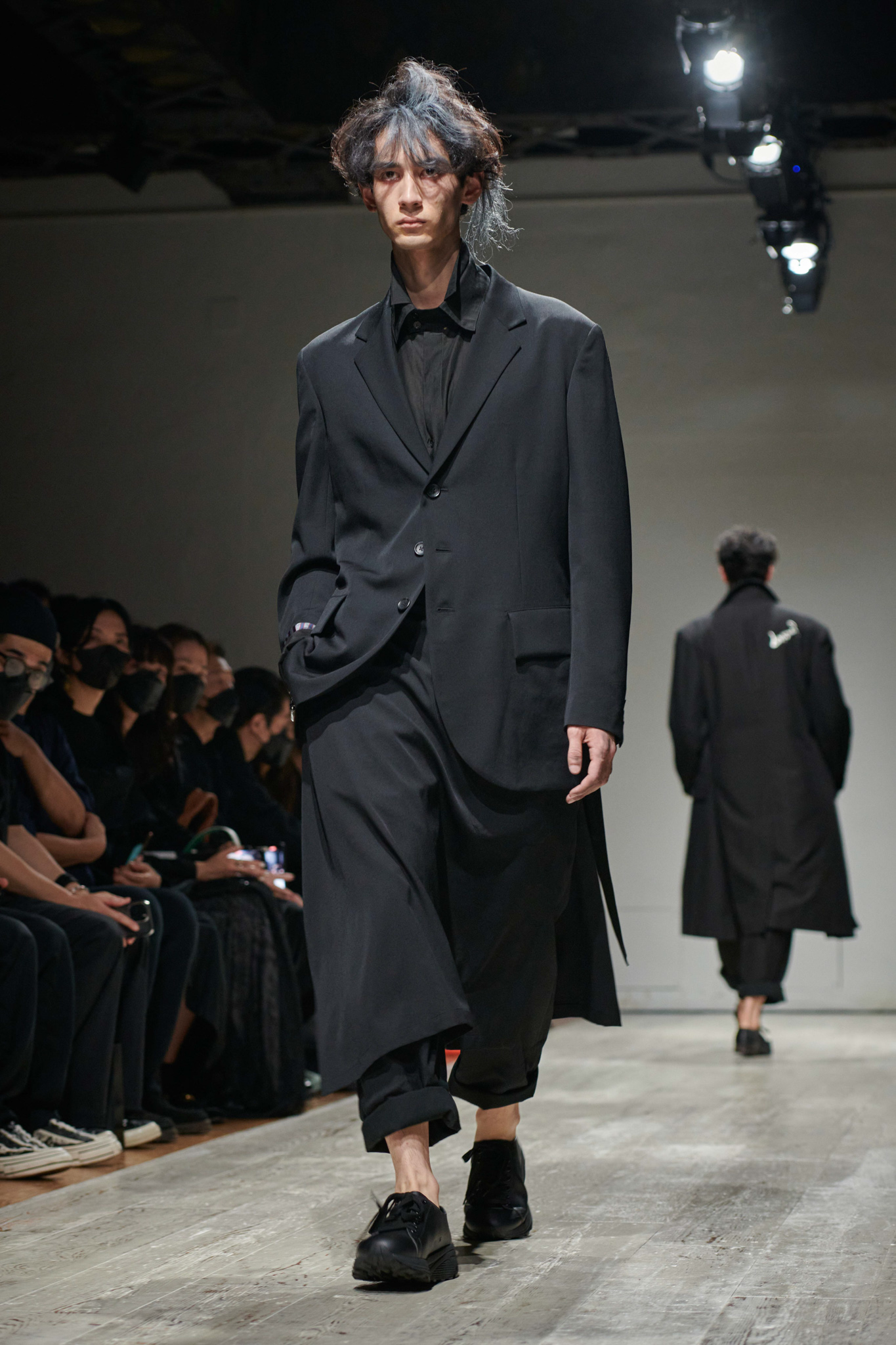Yohji Yamamoto Men's Spring 2023 [PHOTOS]