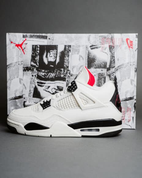 Nike Air Jordan 4 Retro OG 
