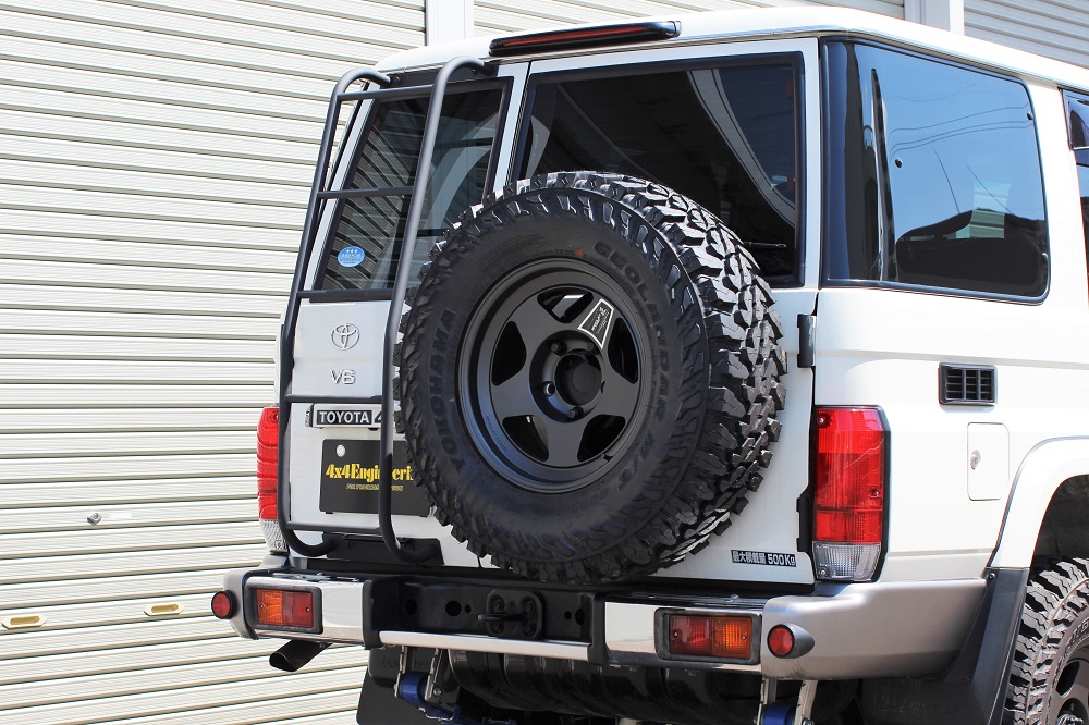 ランドクルーザー70用リアラダーに【艶消しブラック】カラーが登場し