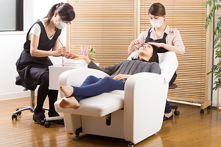 FV-718 NEO電動ネイルチェアDX(ホワイト) | 株式会社フィフティ