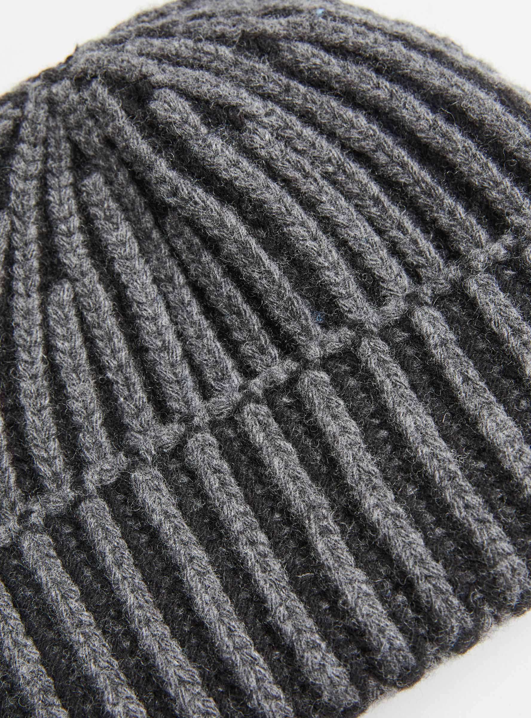 Stage Beanie Grey by mfpen | Couverture & The Garbstore