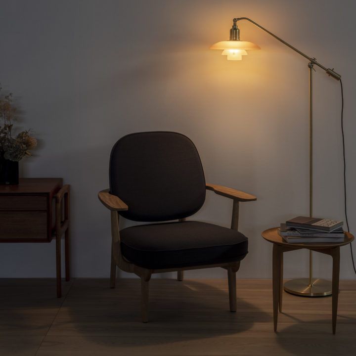 部屋が狭くても、自分の家が好きになる『PH3/2琥珀色ガラスフロア