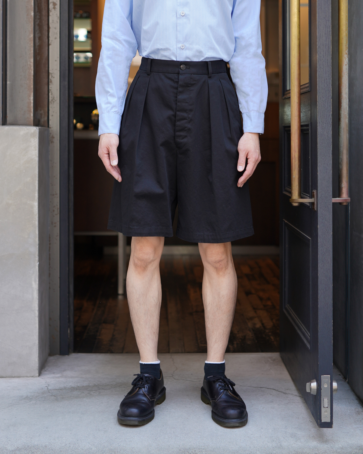NEAT｜NEAT Chino Shorts - Black｜PRODUCT｜Continuer Inc.｜メガネ