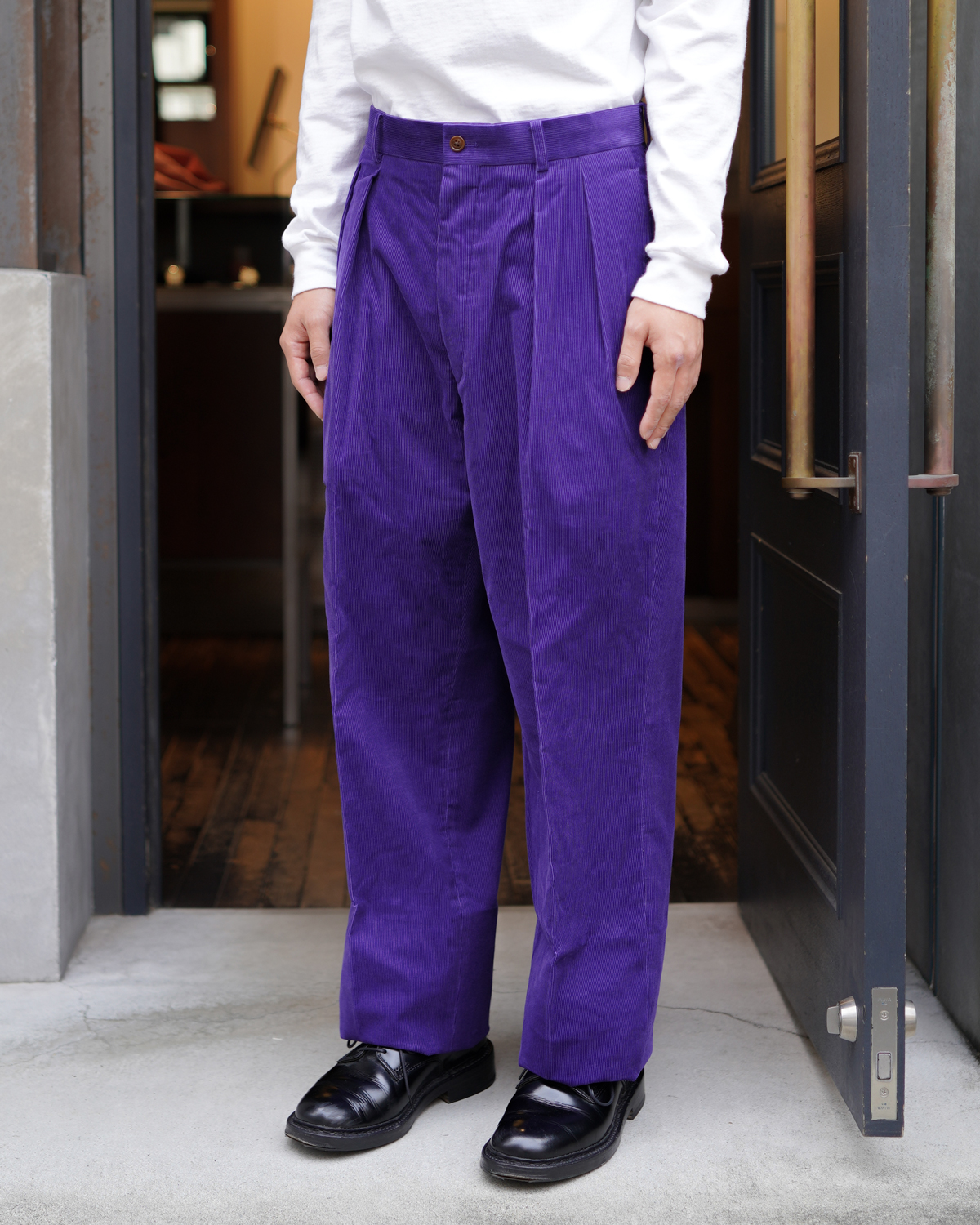 NEAT｜PONTOGLIO CORDUROY｜NEAT Chino - Purple｜PRODUCT｜Continuer