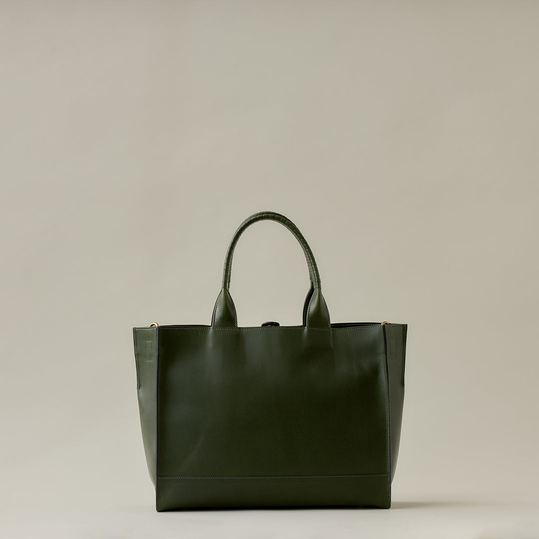 trace tote M / co25sstt060 / D.Veal KIP leather – cornelian taurus