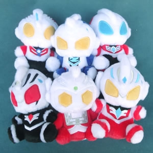 ウルトラマングッズ M78ウルトラマンふわふわお座りぬいぐるみ