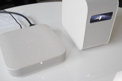 追記：WinPCのMiracastに対応＞空間を楽しめるアイテム「ポータブル超